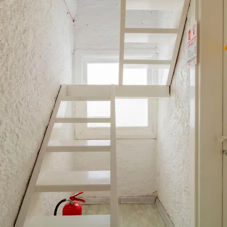 Das Hotel Alacati 홈스테이 *