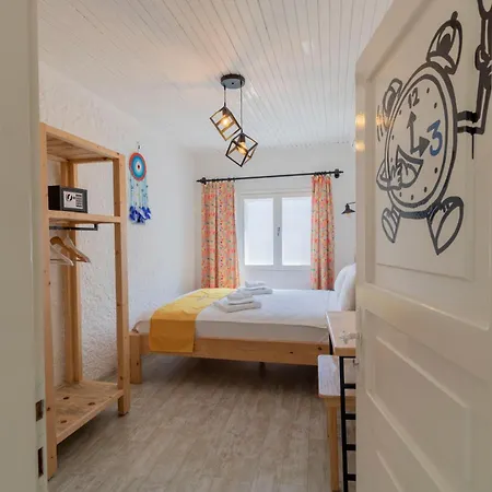 Das Hotel Alacati 홈스테이 *